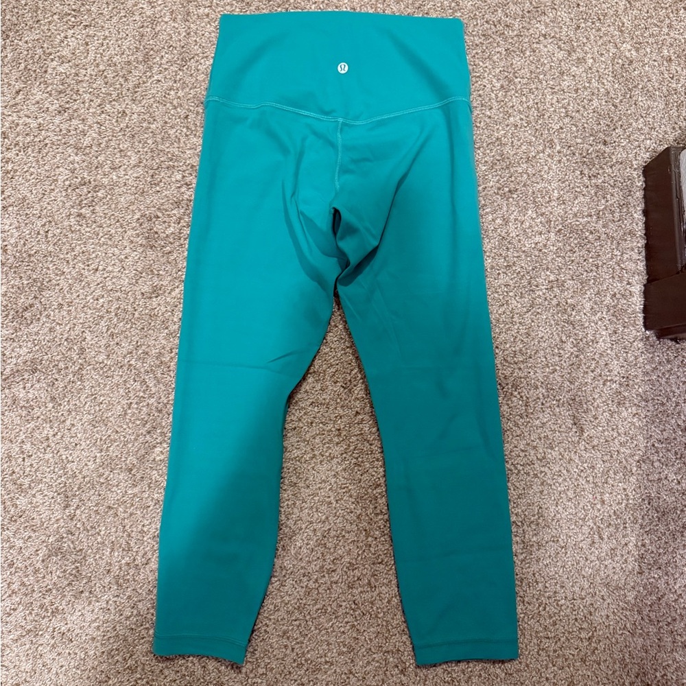 Lululemon women’s align high rise crop legging 23” Maldives green size 8
